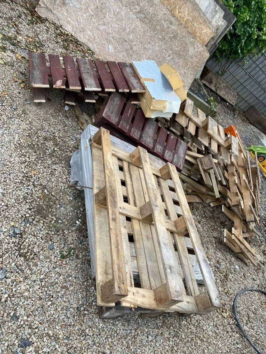 Osb boards and firewood available - Image 1