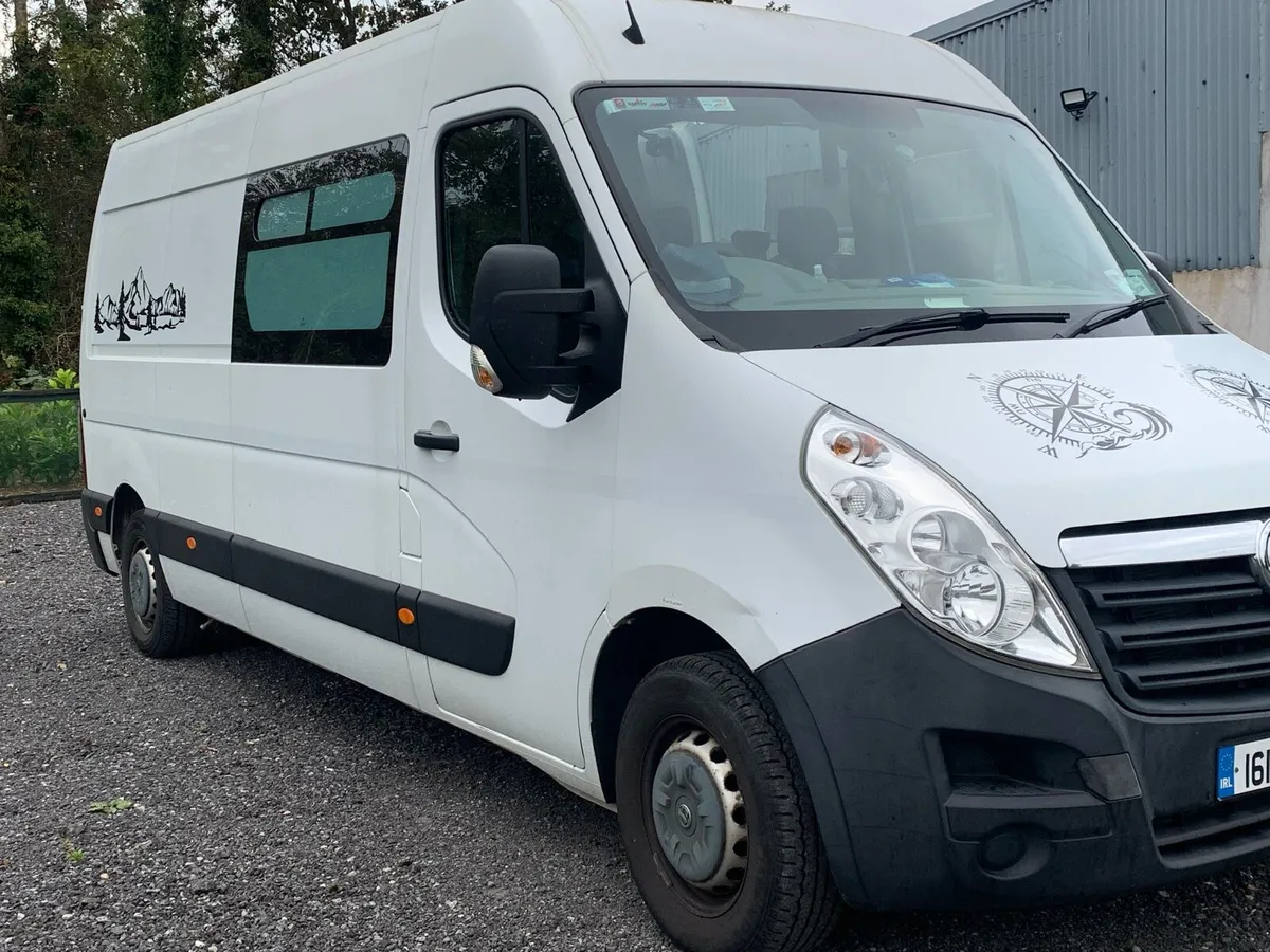Camper van - Image 1