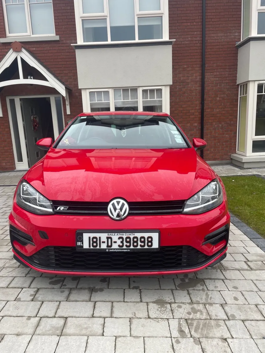 2018 Volkswagen Golf R Line - Image 2