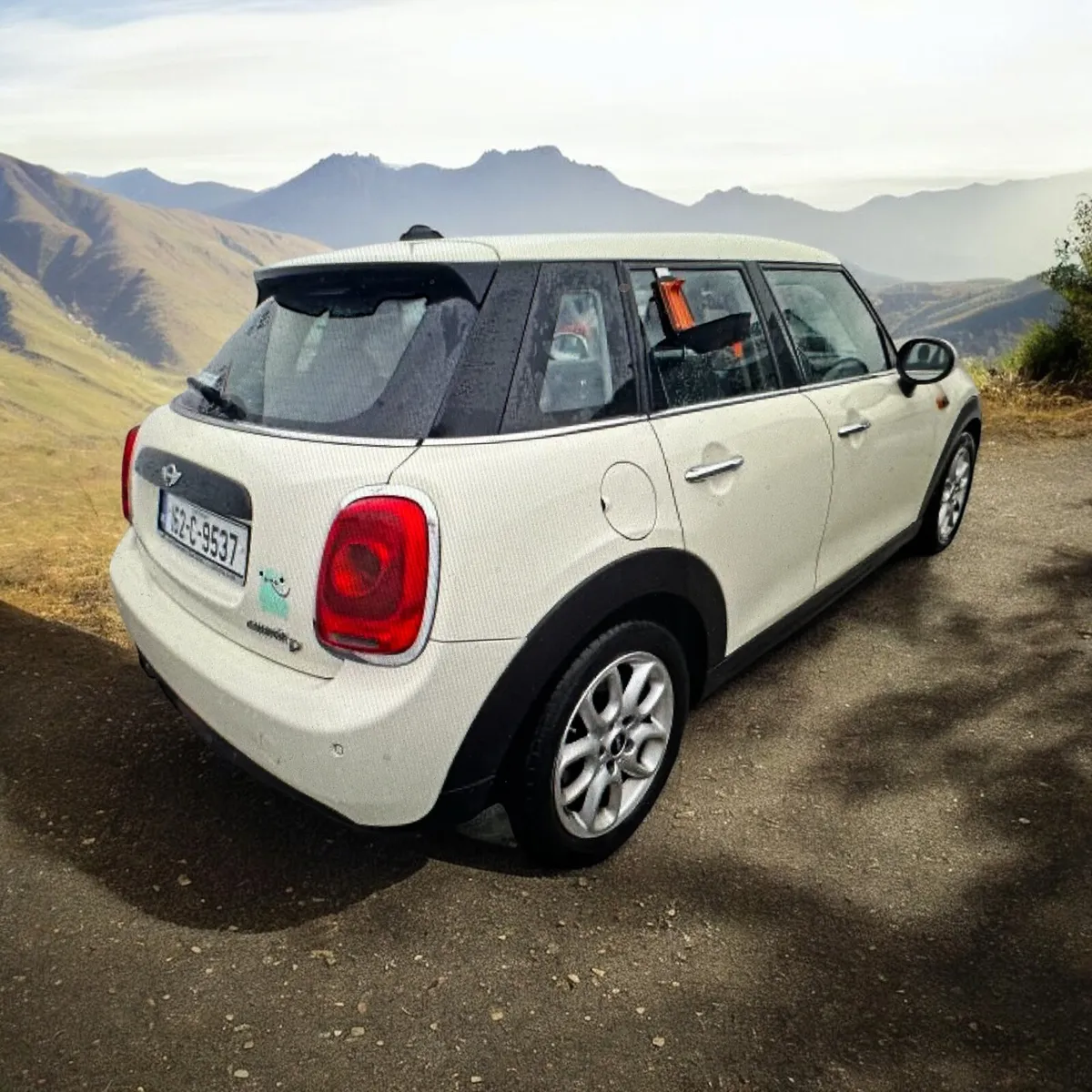 2016 Mini Cooper D 5-Door - Image 2