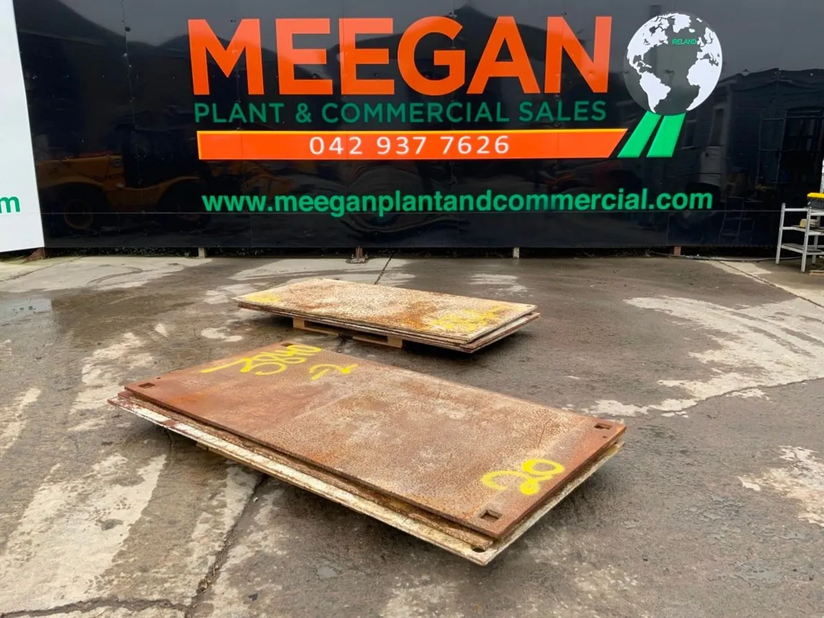 20mm ROAD CROSSING PLATE / TRENCH COVERS...3840. - Image 1