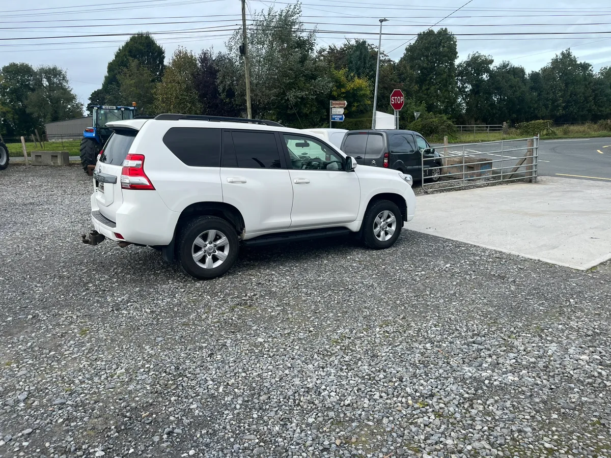 2017 Toyota landcruiser commercial - Image 3