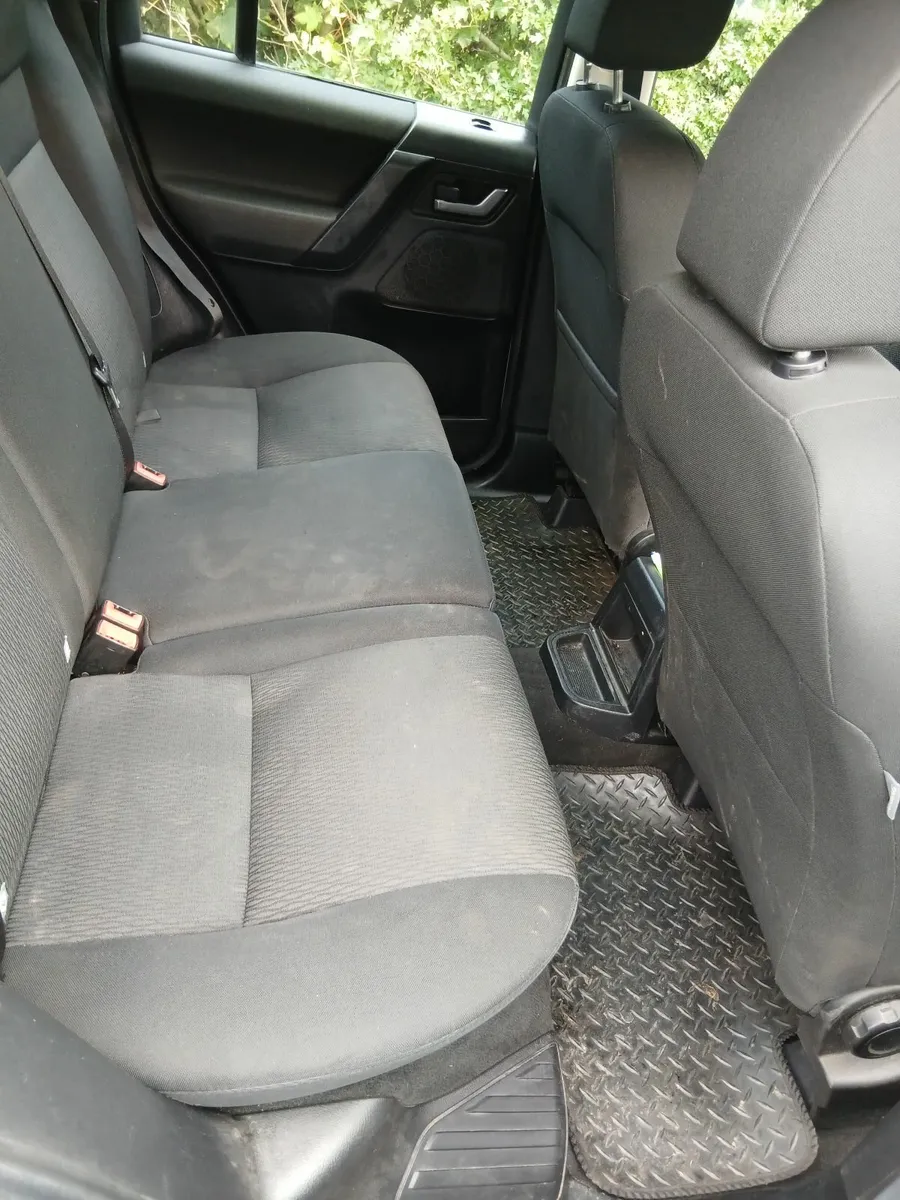 Land Rover Freelander 2 2011 - Image 4