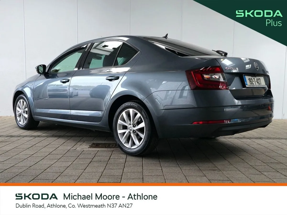 Skoda Octavia Soleil 1.6tdi 115BHP - Image 3