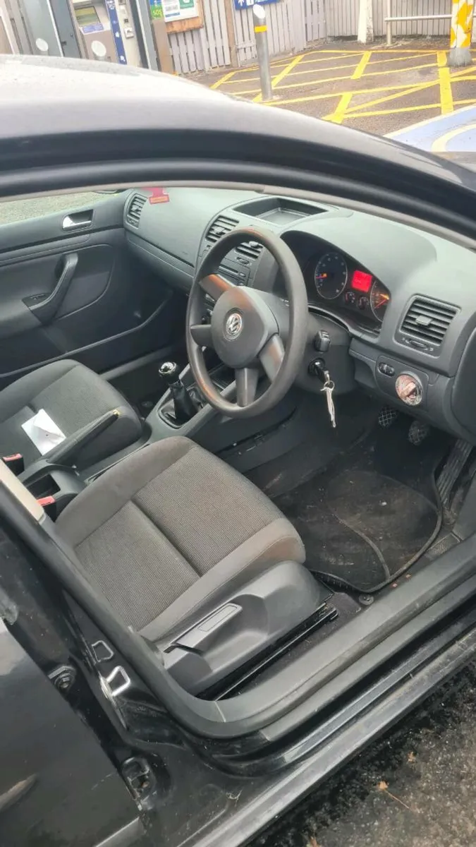 Volkswagen Golf 1.4 petrol for sale - Image 4