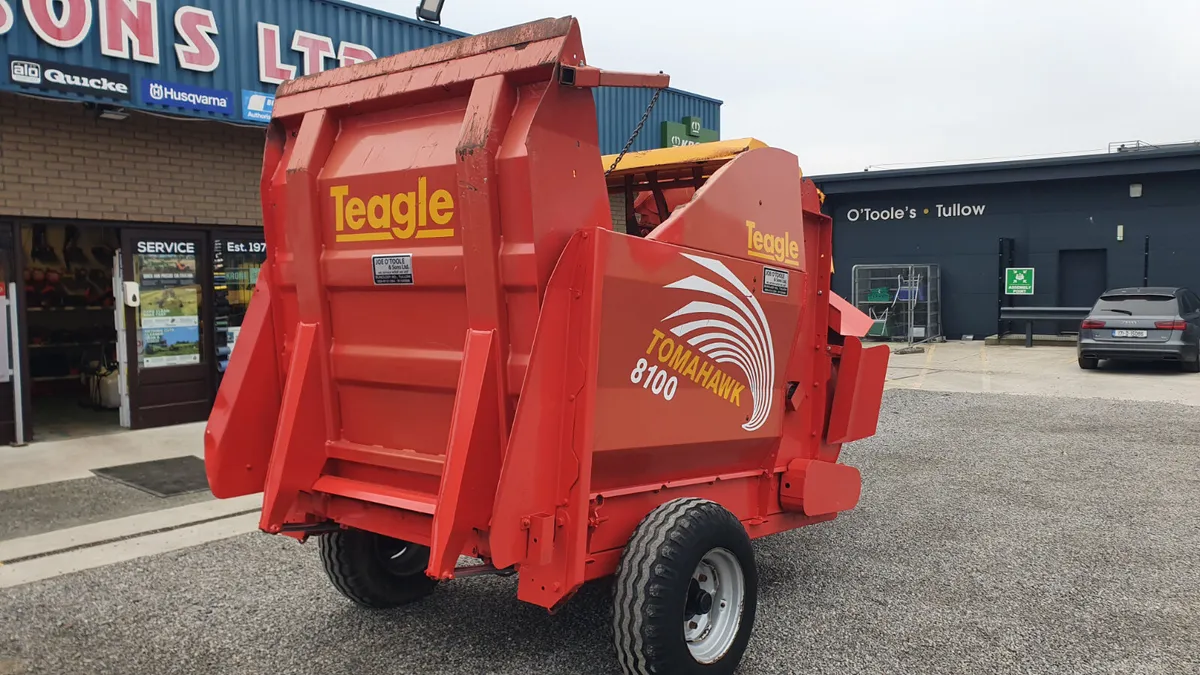 Used Teagle 8100 Strawblower - Image 2