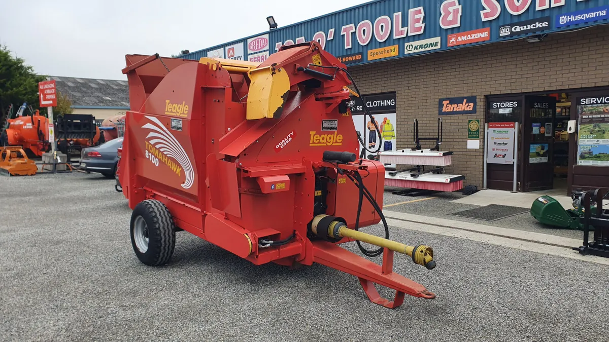 Used Teagle 8100 Strawblower - Image 4