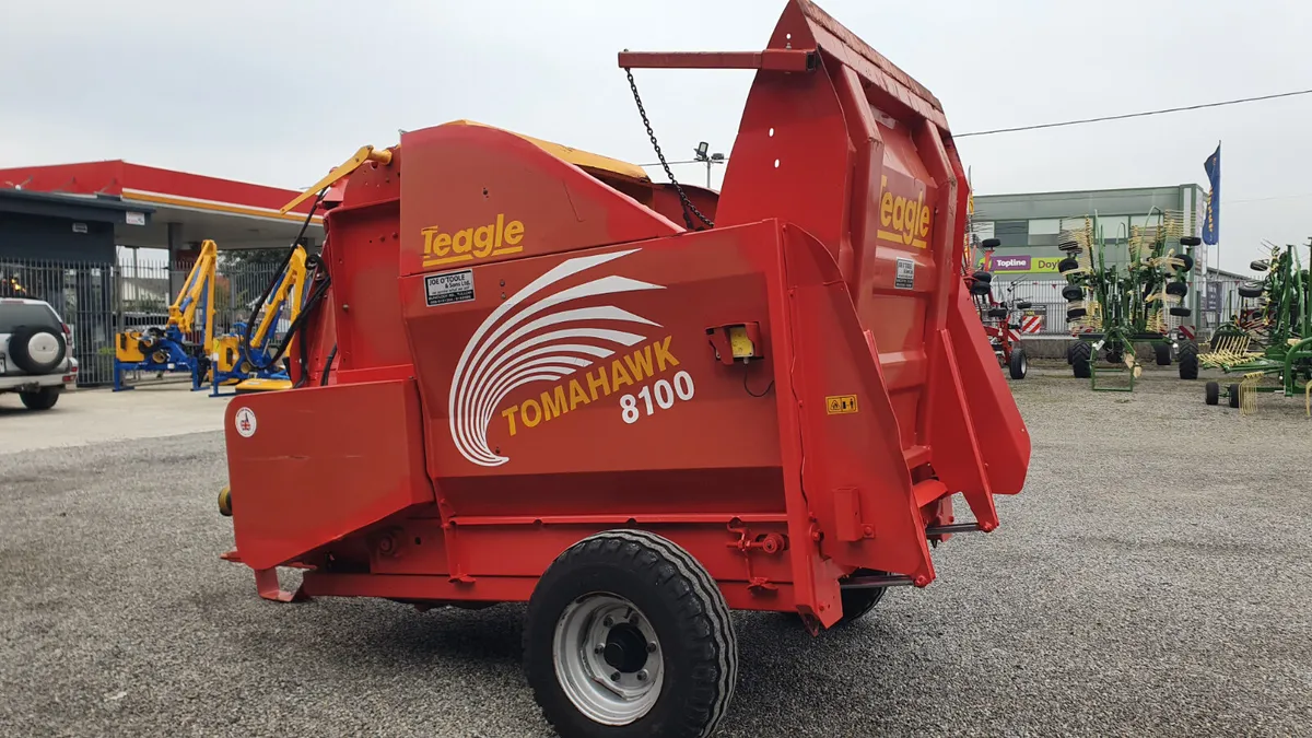 Used Teagle 8100 Strawblower - Image 3