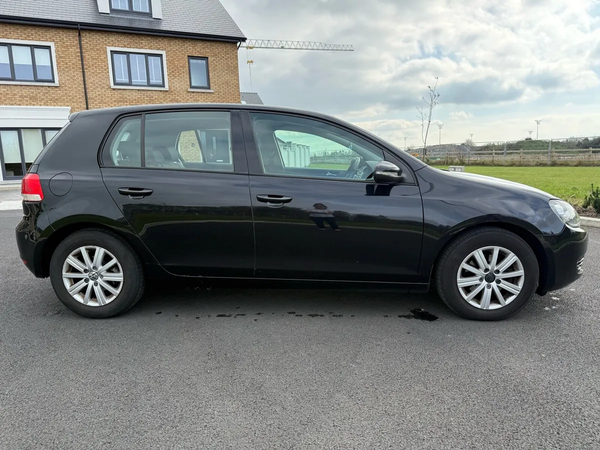 2011 Volkswagen Golf Automatic - Image 2