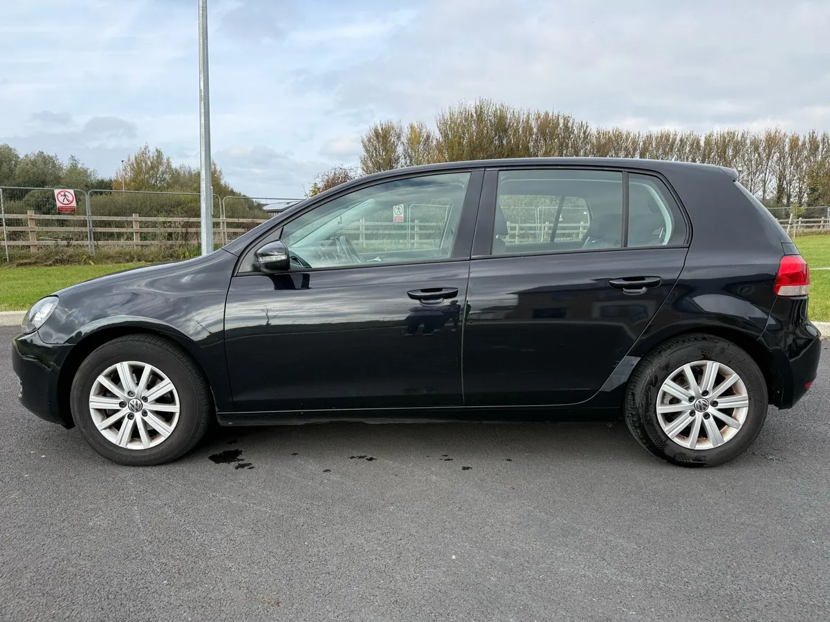 2011 Volkswagen Golf Automatic - Image 4