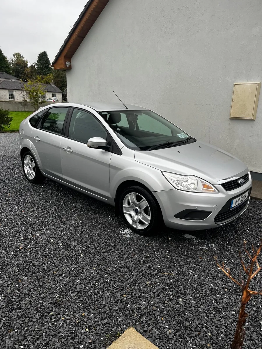 Ford Focus 2011 - Image 1