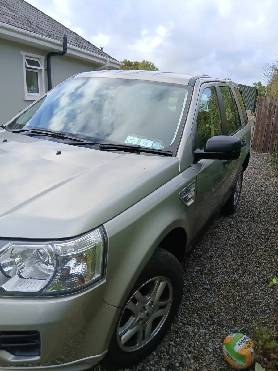 Land Rover Freelander 2 2011 - Image 2