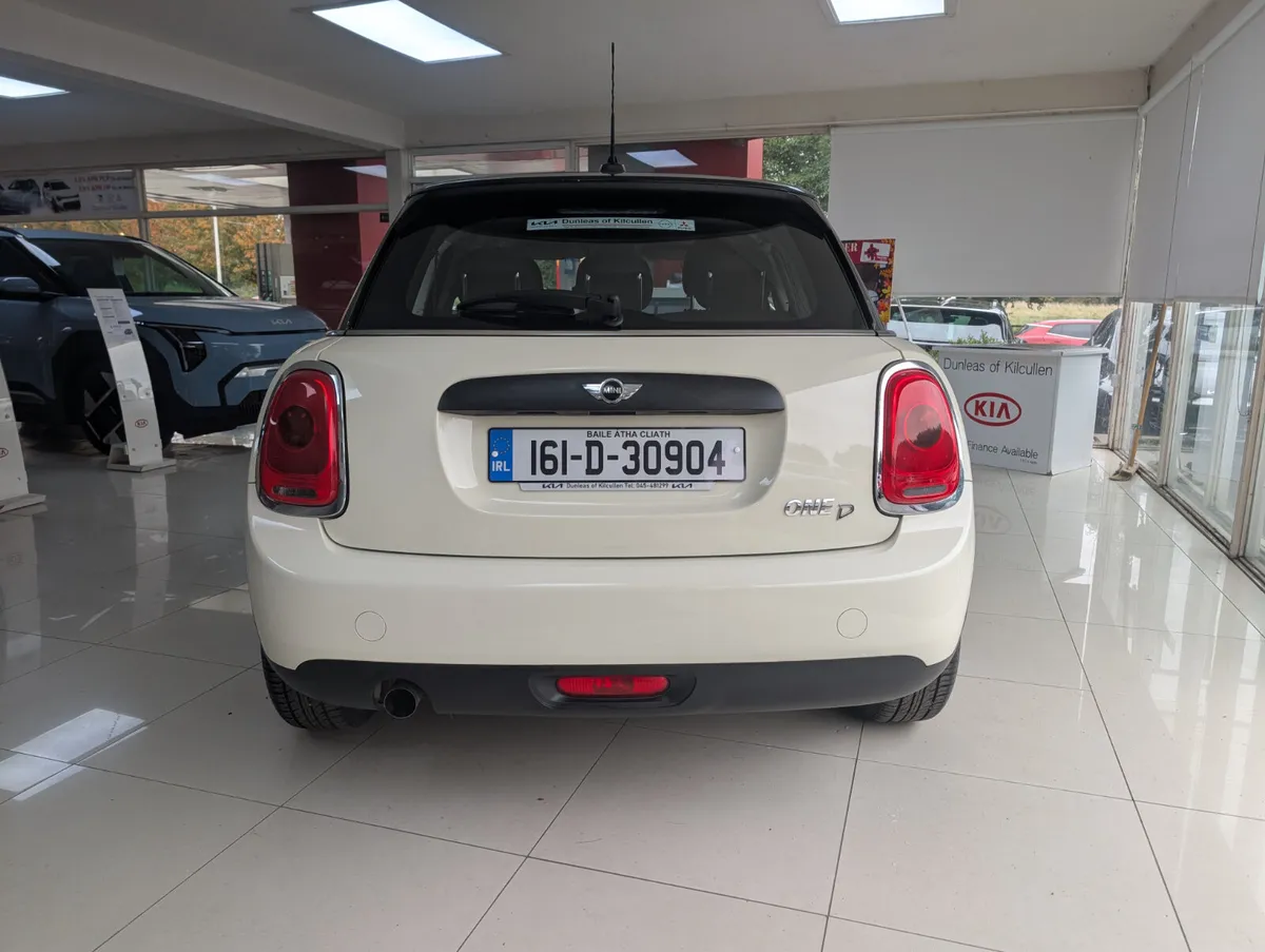 2016 Mini One 1.5d - Image 3