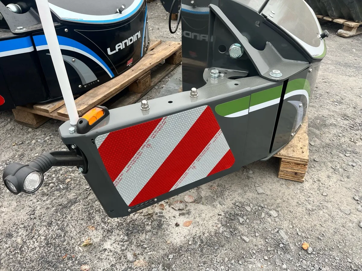 800kg Fendt Tractor Bumper - Image 4
