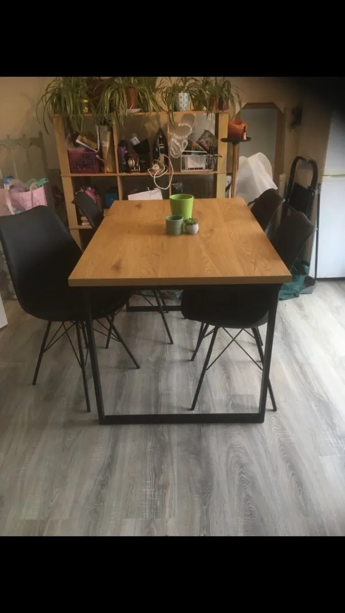 Kitchen table - Image 3