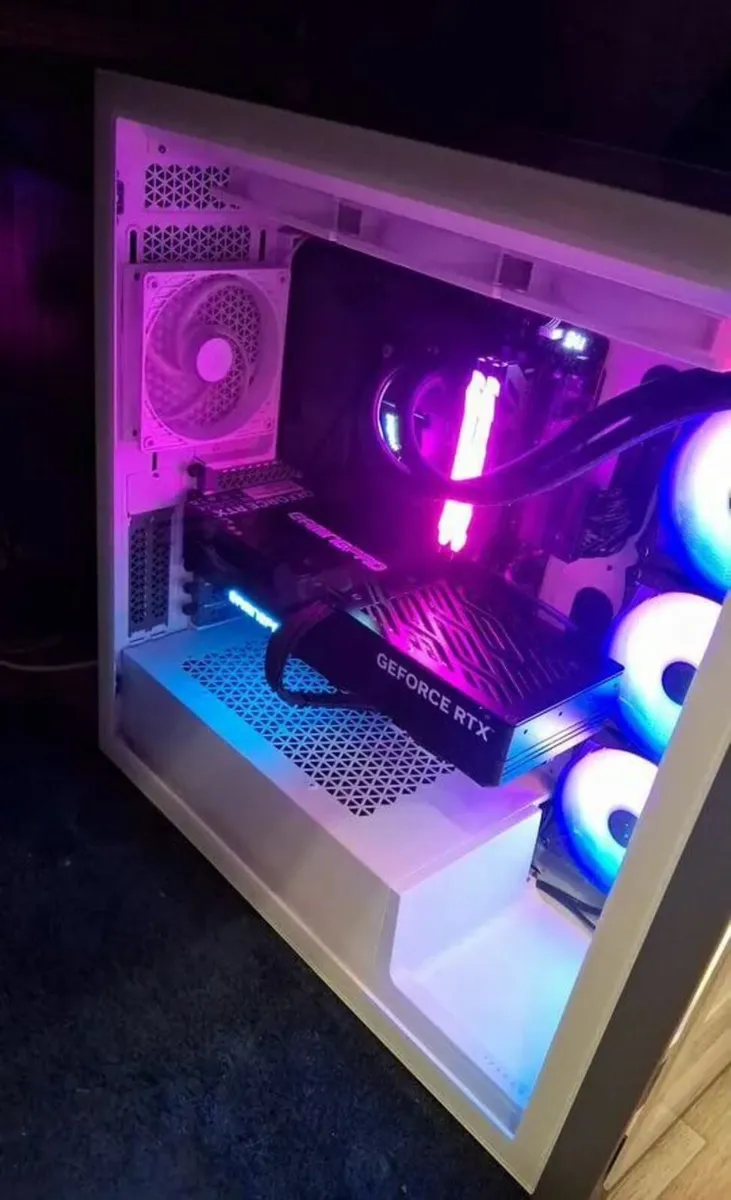 Palit RTX 5070 Ti GamingPro Oc 16GB - Image 1