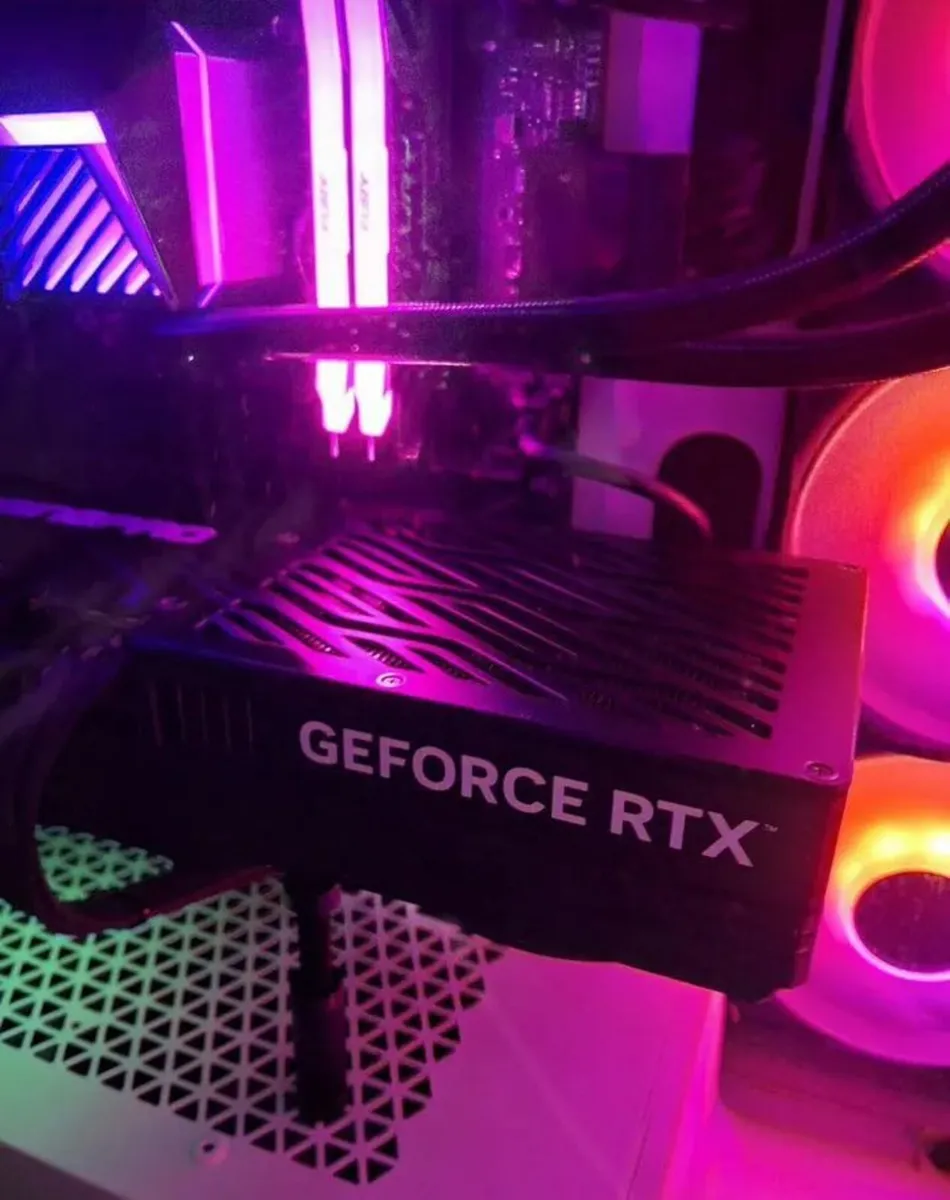 Palit RTX 5070 Ti GamingPro Oc 16GB - Image 2