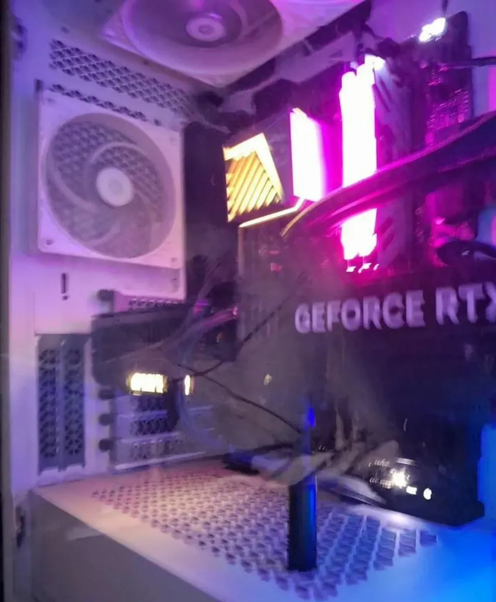 Palit RTX 5070 Ti GamingPro Oc 16GB - Image 3