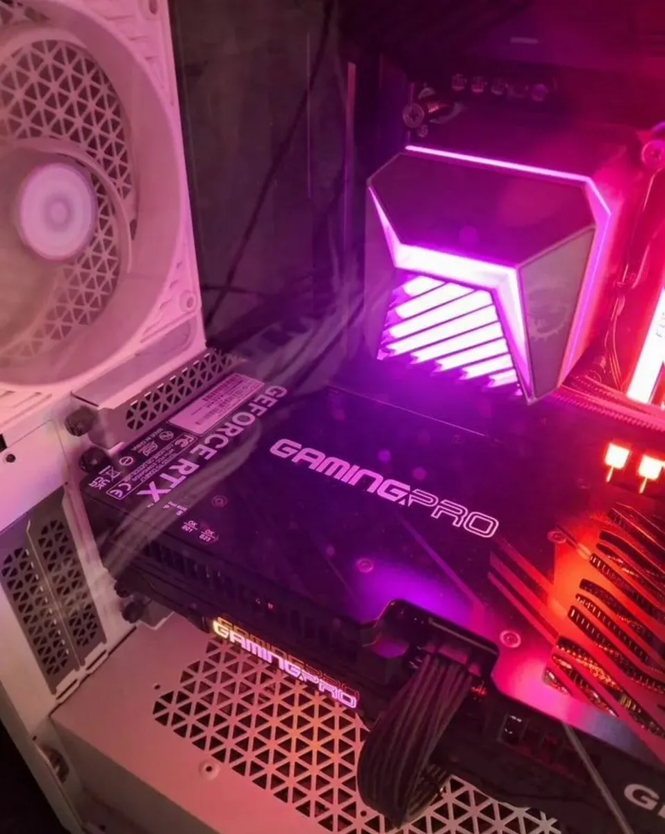 Palit RTX 5070 Ti GamingPro Oc 16GB - Image 4