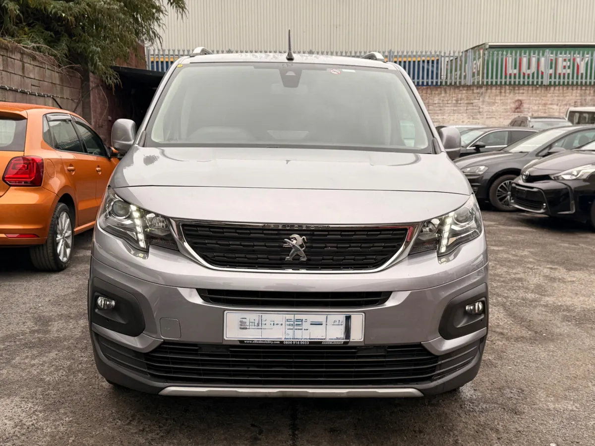 Peugeot Rifter 2020 (202) wheelchair accessible - Image 3