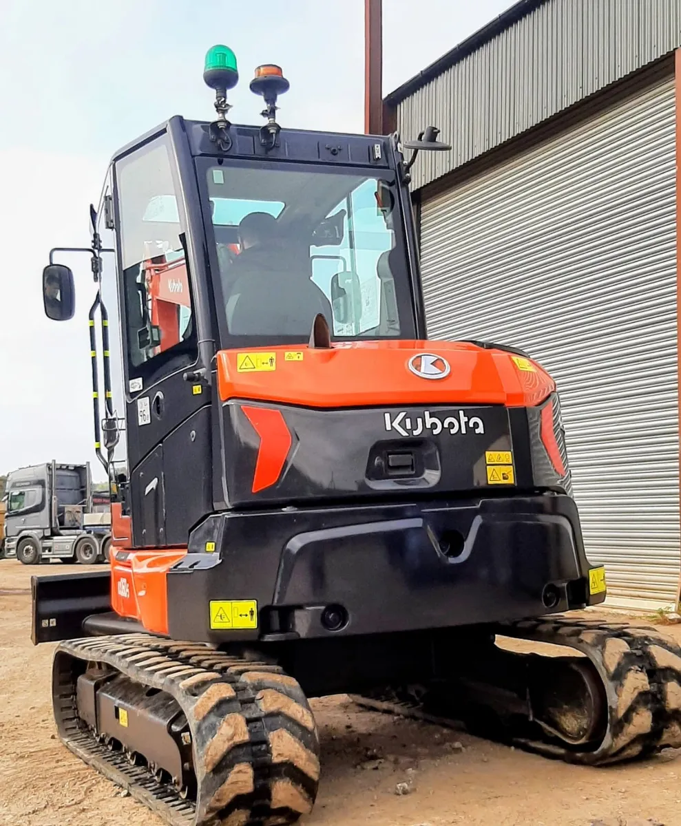 2021 Kubota KX 060-5 mini excavator - Image 4