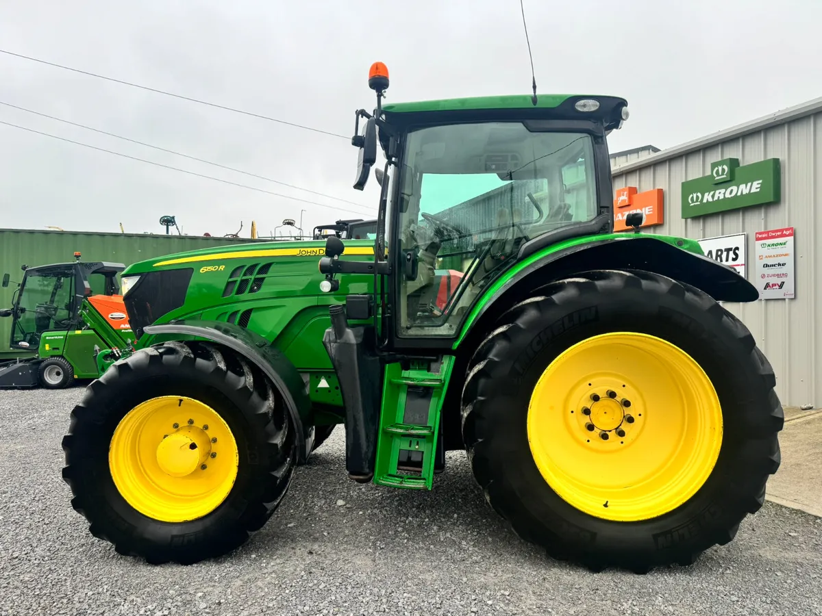 2015 John Deere 6150R Auto Power - Image 1