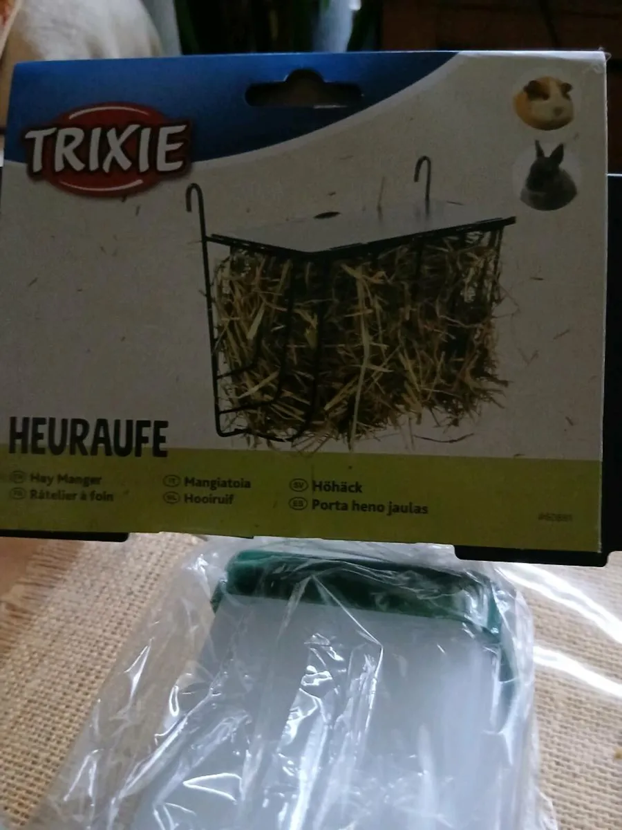 Containers for rabbits food and water - Image 3