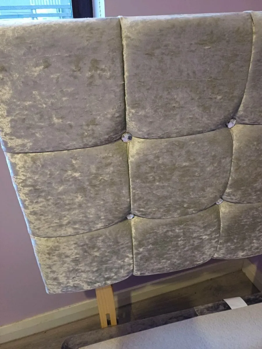 Sliver crushed velvet headboard and base - Image 2
