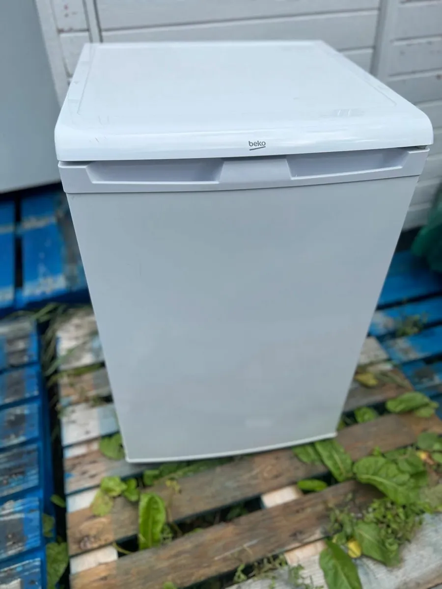 Beko 156L Under Counter Freezer & Fridge - Image 2