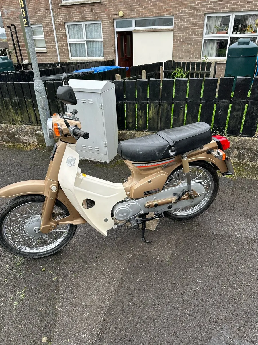 1985 Honda c90 Cub - Image 4