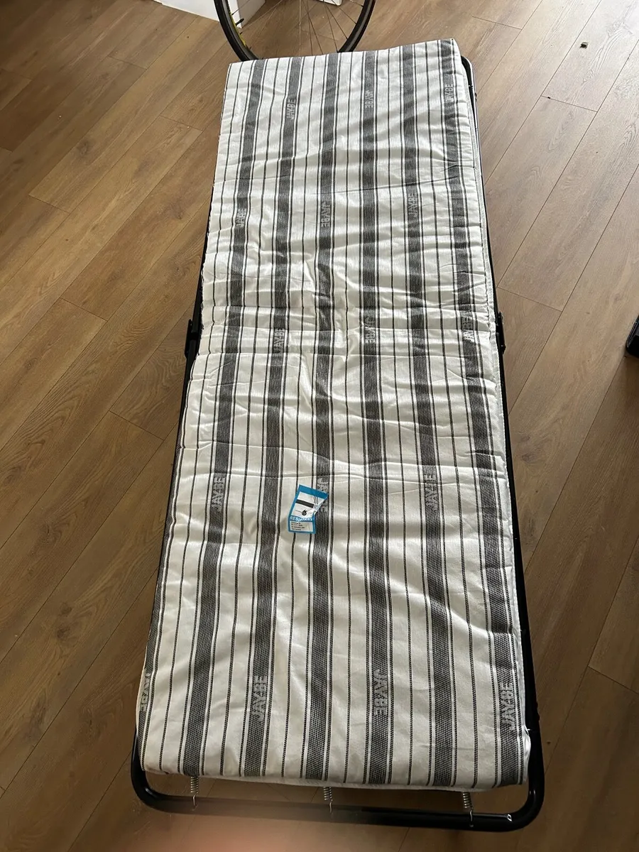 Fold up bed with mattress - Image 1
