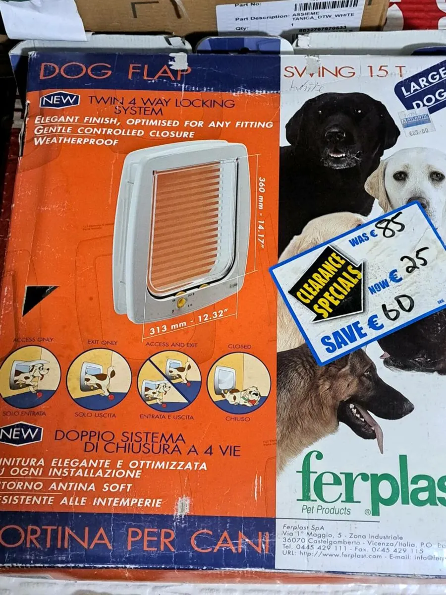 Dog flap/door