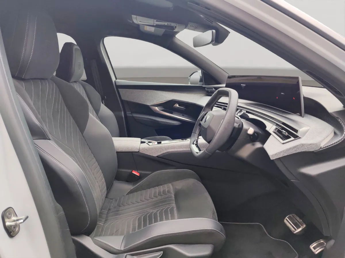 Peugeot 3008  E GT - Image 3