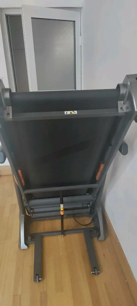 Treadmill - Image 2