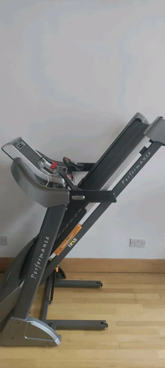 Treadmill - Image 1