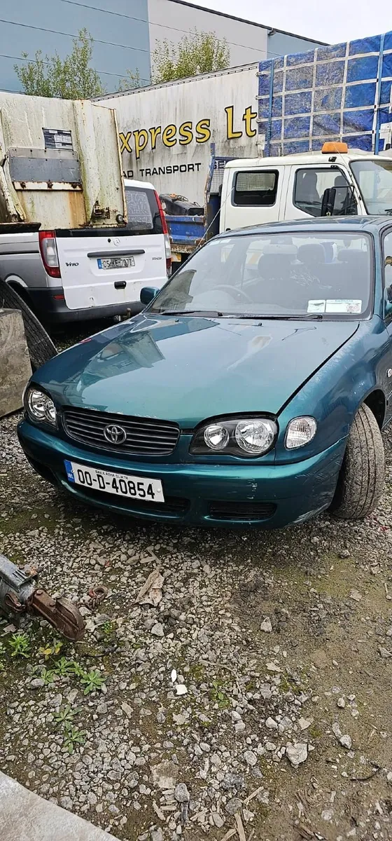 Toyota Corolla 2000 - Image 4