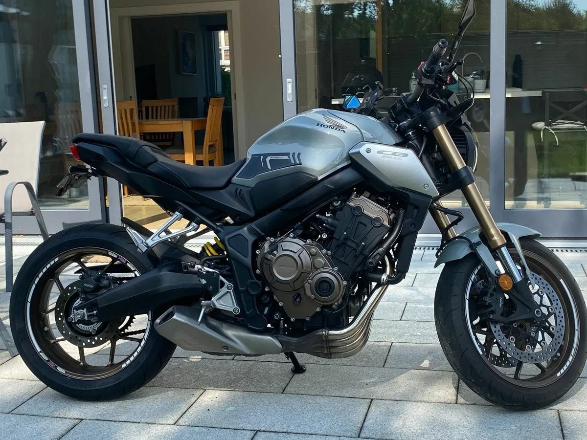 Honda CB650R 2022 - Image 2