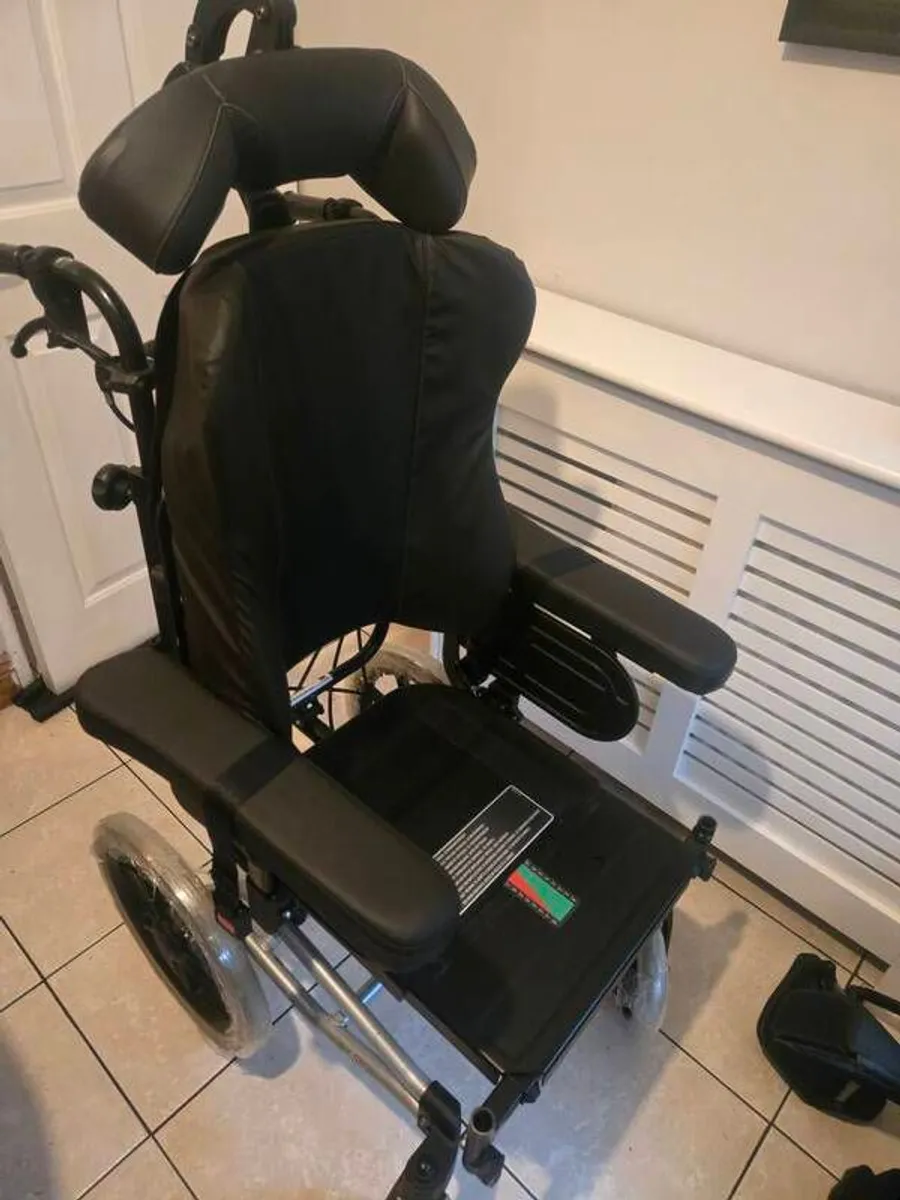 Wheelchair - Image 2