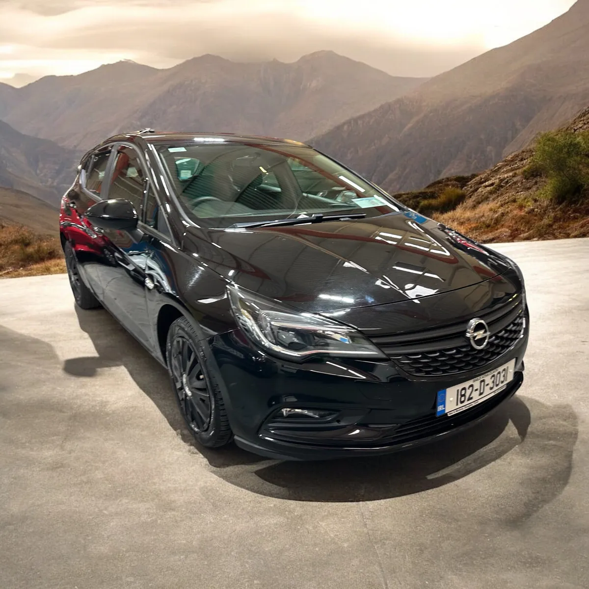 2018 Opel Astra 1.4i  Petrol (150PS) Elite - Image 3