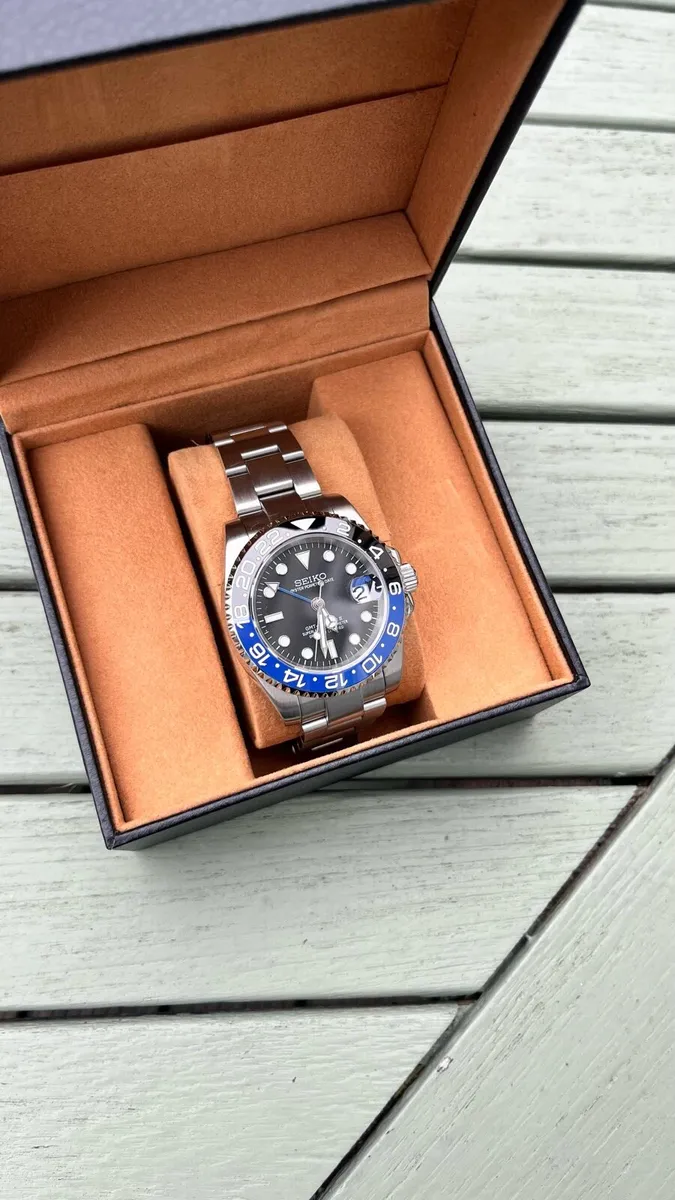 Seiko Batman Automatic Watch Mod 40mm - Image 1
