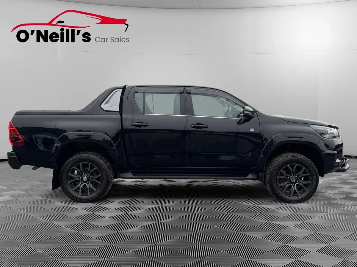 Toyota Hilux 2023 GR SPORTS AUTO ELECTRICDOOR #226 - Image 3