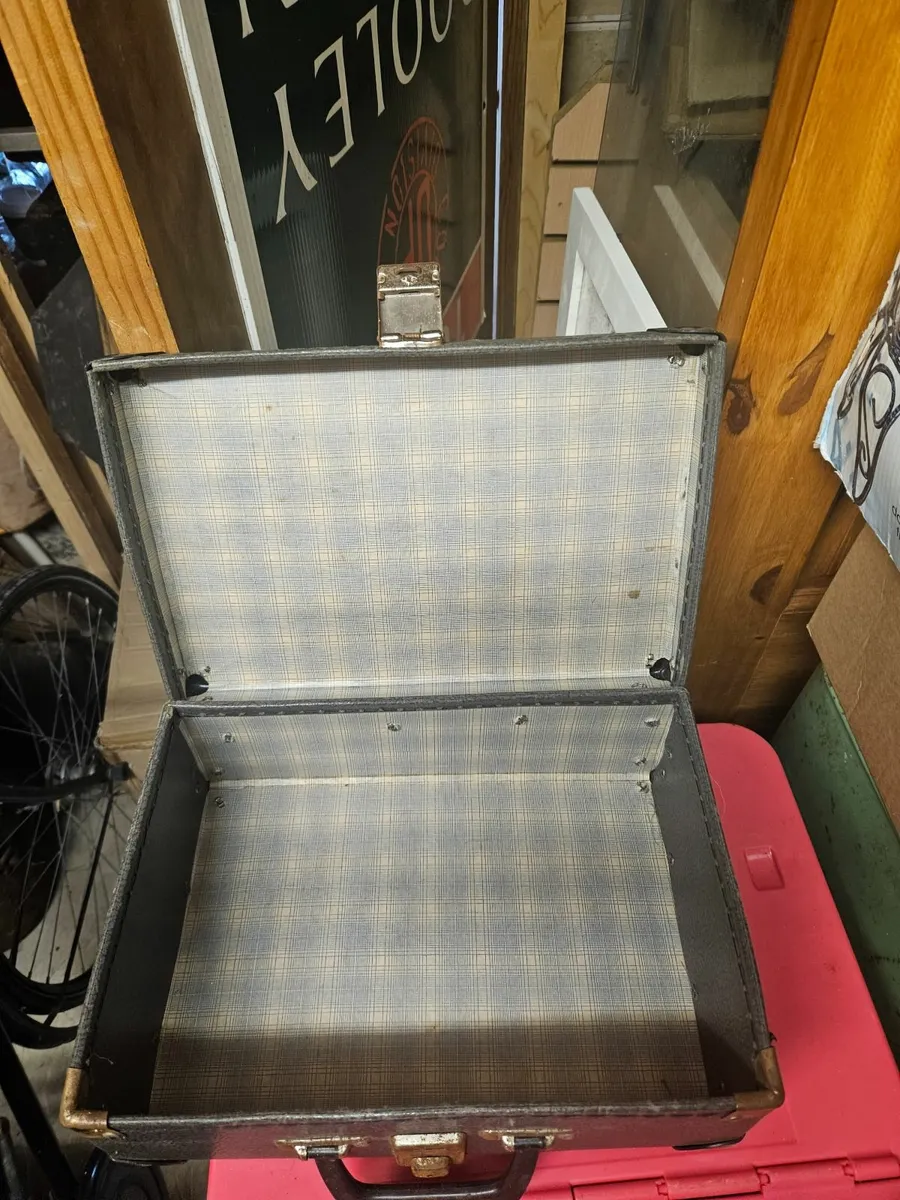 Vintage 1970's Childs School Case - Image 1