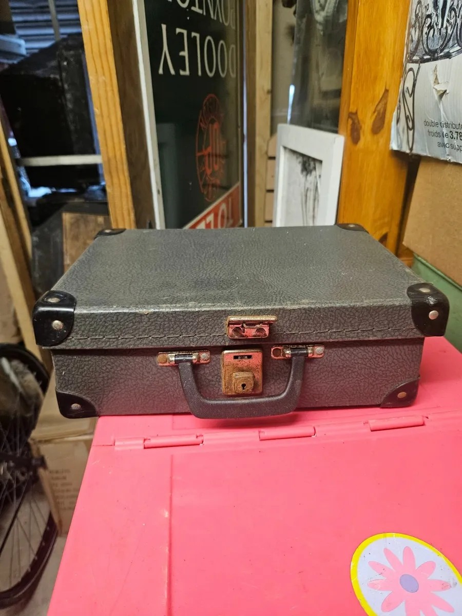 Vintage 1970's Childs School Case - Image 3