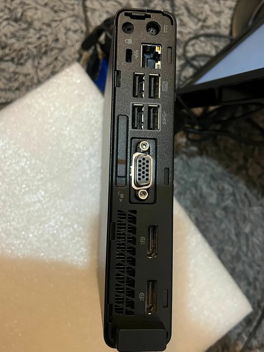 HP EliteDesk i5 8gb 512GB Monitor + - Image 3