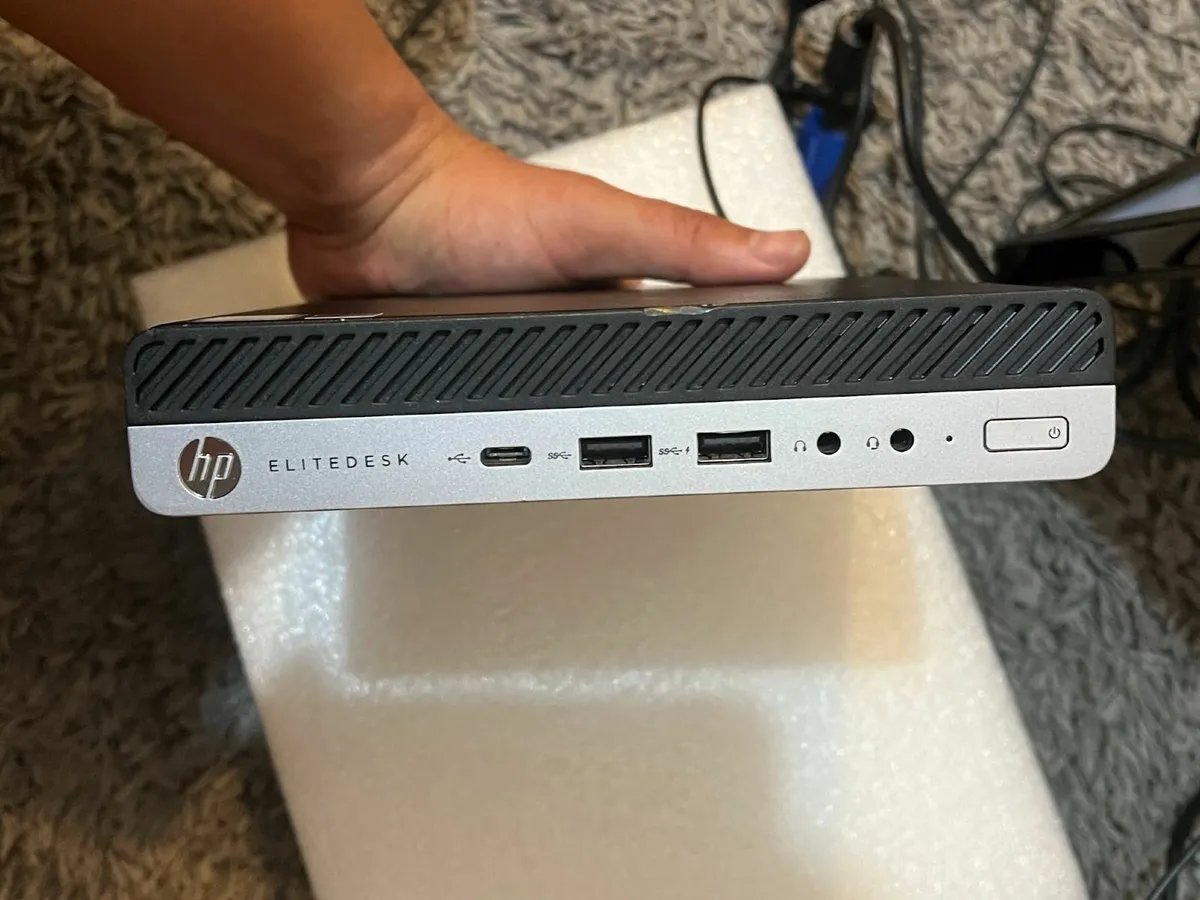 HP EliteDesk i5 8gb 512GB Monitor + - Image 4