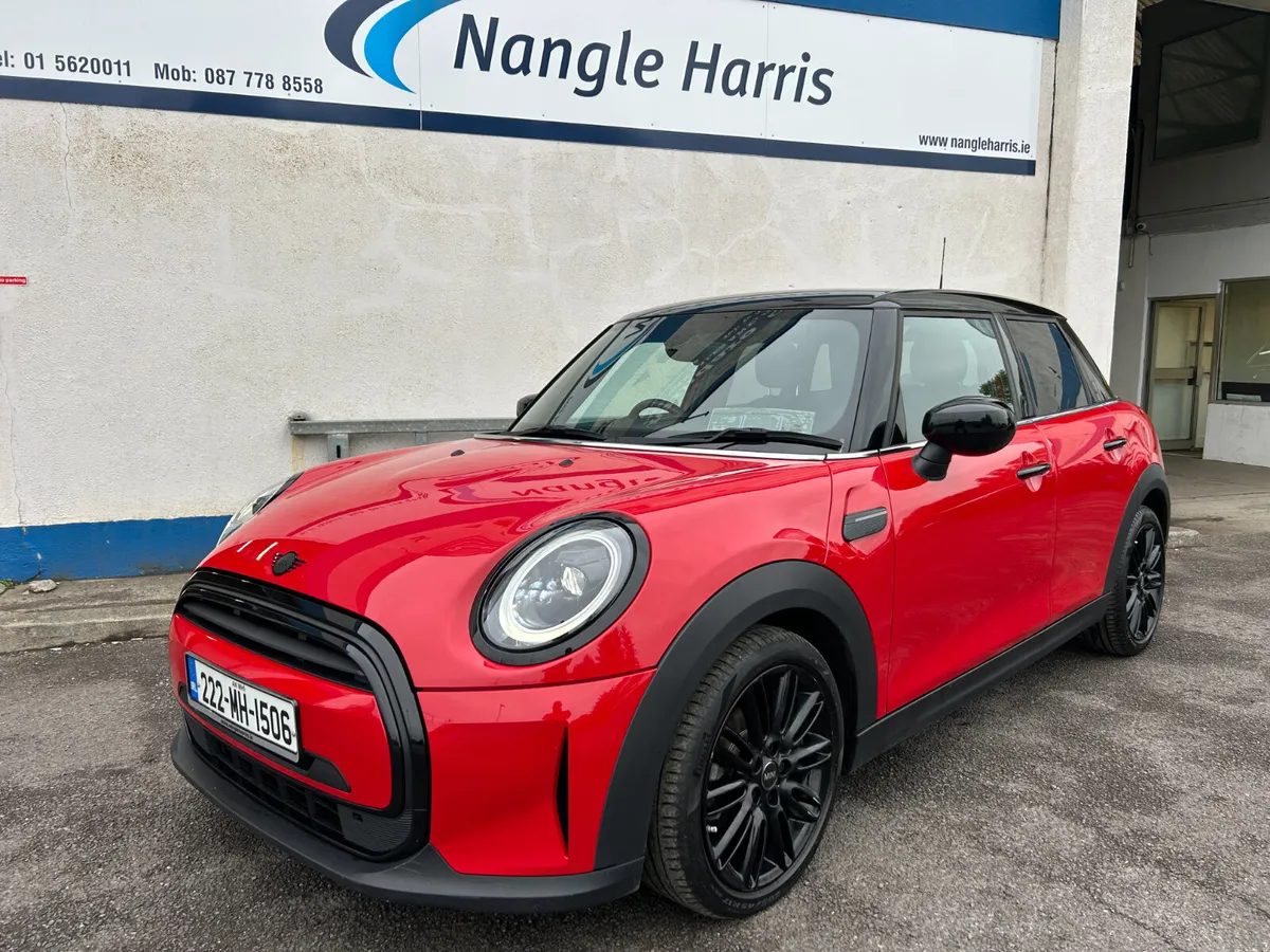 Mini Cooper AUTOMATIC / LEATHER. - Image 1