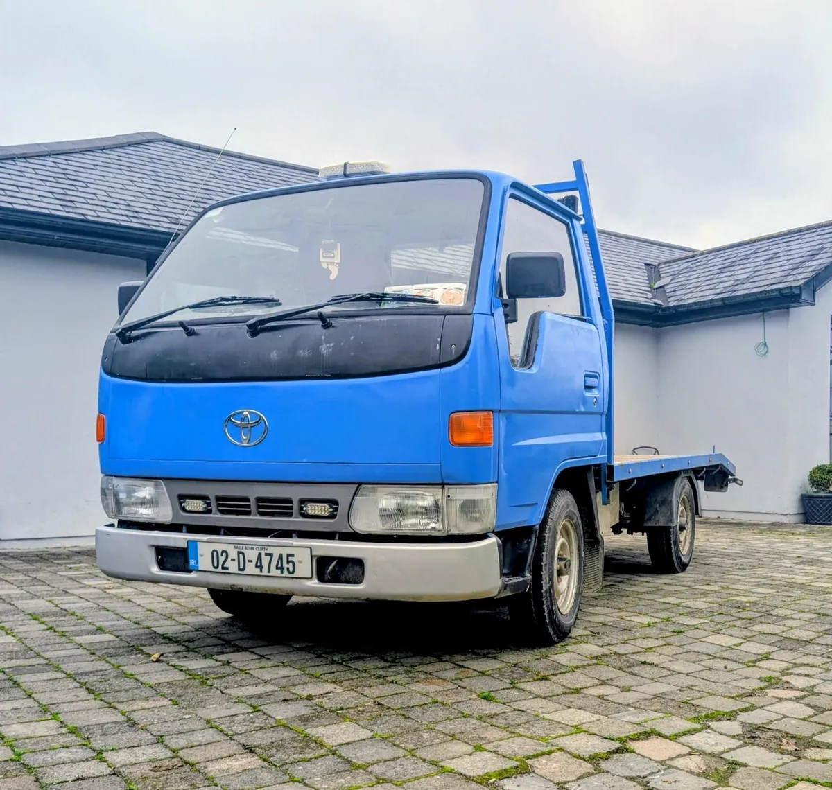 Toyota Dyna 2002 - Image 2