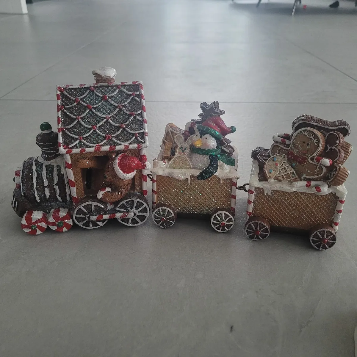 Gingerbread Christmas Tree Decorations - Image 2