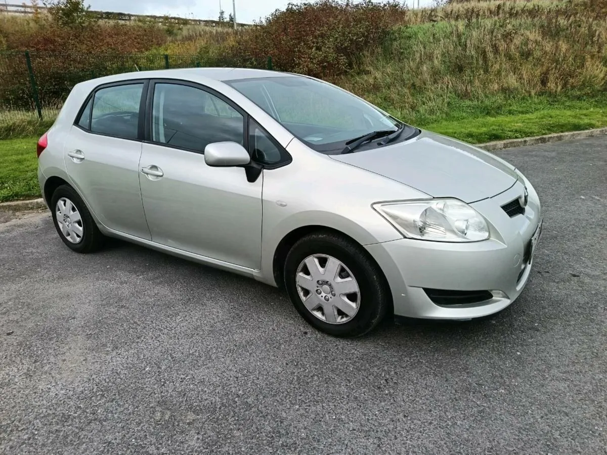 Toyota auris 1.4 petrol new N. C. T - Image 1