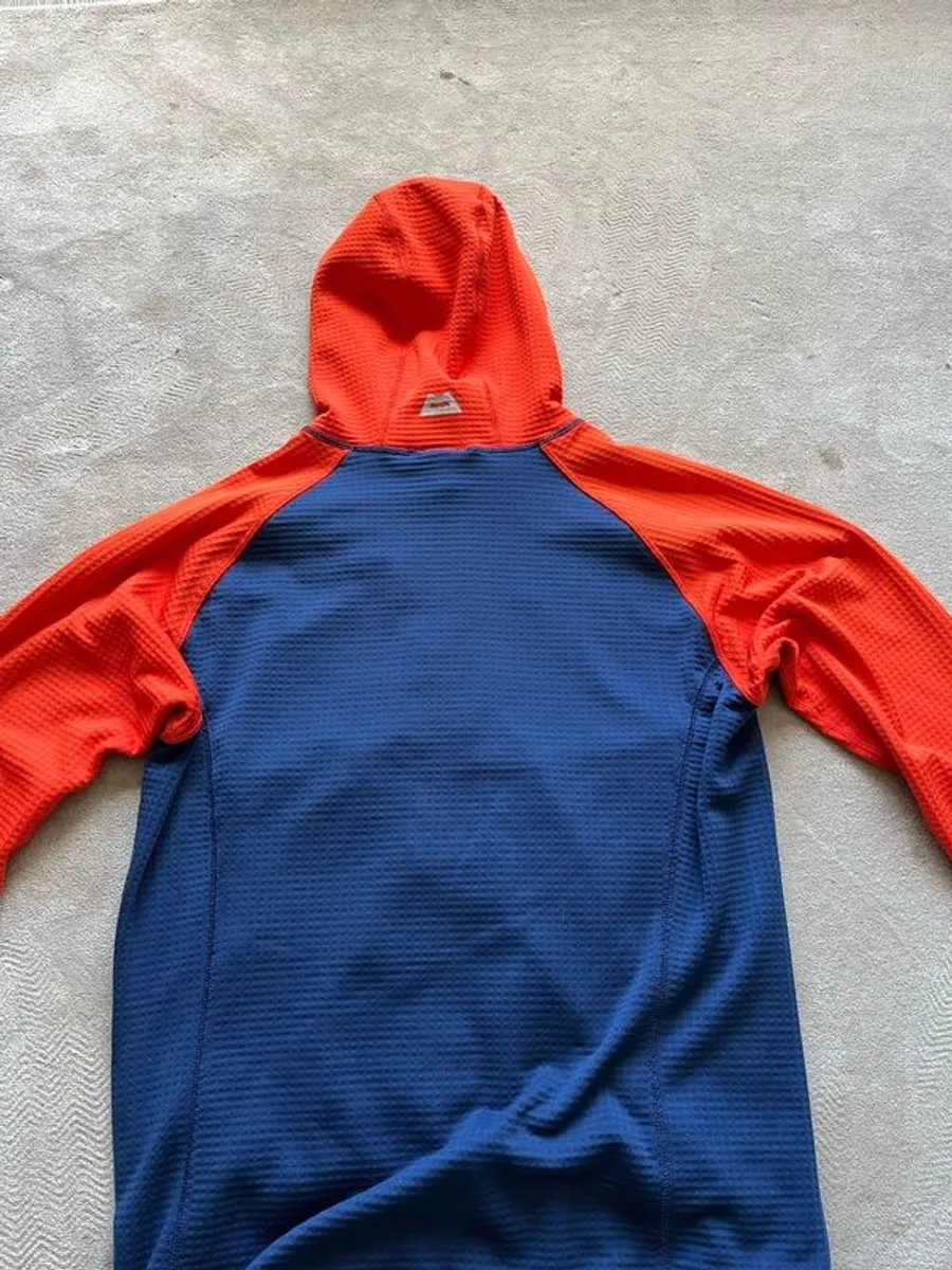 Mountain Equipment Eclipse Hooded Fleece. - Image 4